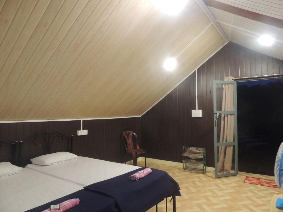Dandeli Aura Apartment Ngoại thất bức ảnh