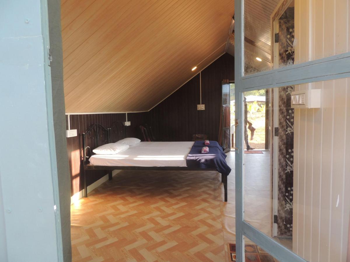 Dandeli Aura Apartment Ngoại thất bức ảnh