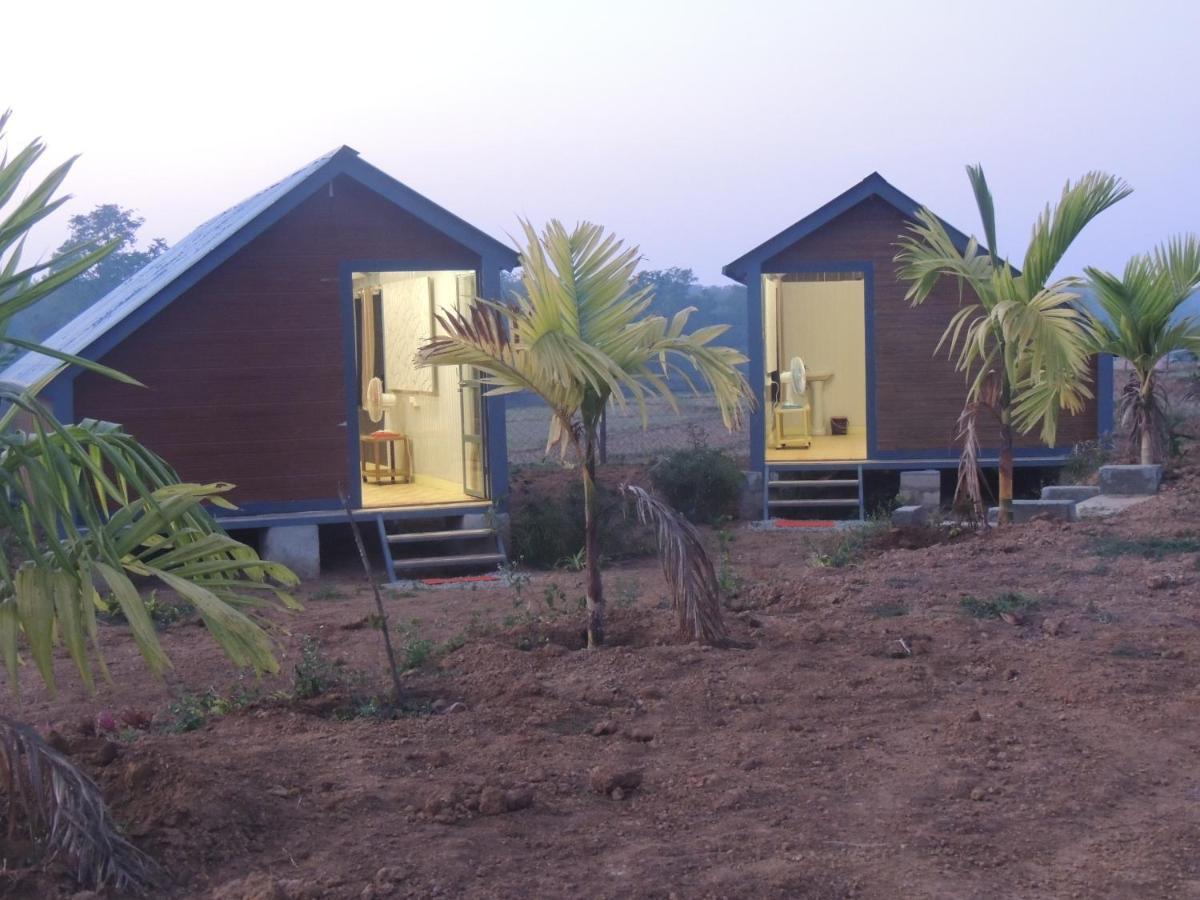 Dandeli Aura Apartment Ngoại thất bức ảnh